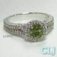 Nhẫn đá Peridot thiên nhiên - MS: PeRW011